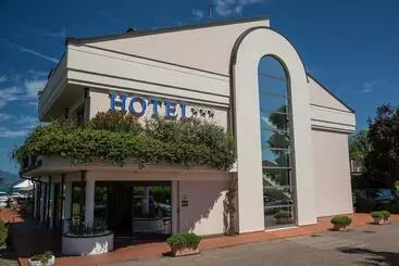 Yachting Hotel Mistral