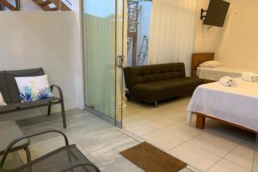 ホテル Quitumbe Sea Lodge   Zorritos