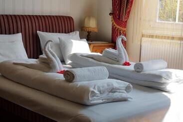 Bed and Breakfast Korona Panzió