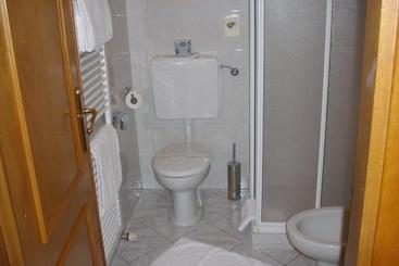 ホテル Ristorante Albergo Roma