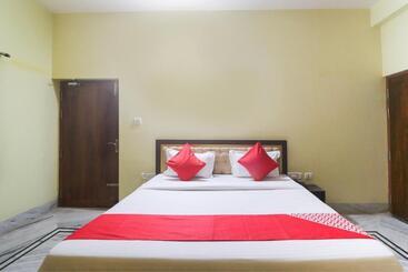 Hotel Oyo 67672 Devi Residency