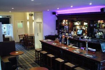 Aberdour Hotel, Stables Rooms & Beer Garden