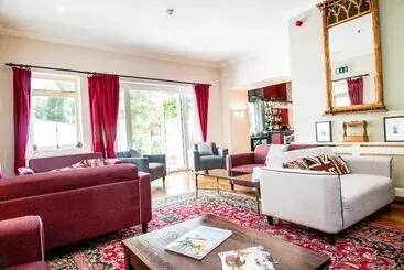 Hotel Orestone Manor