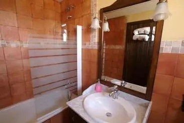 Apartahotel Casas Rurales Hoces Del Cabriel