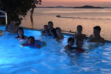 Hotel Pearl Bay Villas