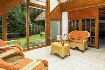 Turistihuoneistot Exclusive Holiday Home In Uelsen With Conservatory