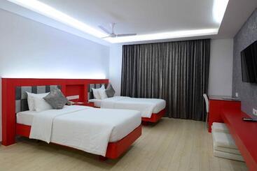 Hotel Grande Bay Resort At Mahabalipuram