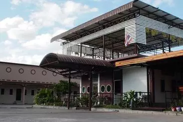 Hotel Surintara Resort