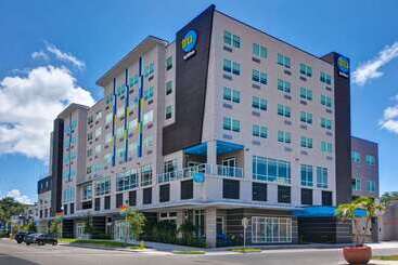 Otel Tru By Hilton St. Petersburg Downtown Central Ave, Fl