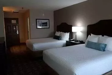 Отель Best Western Timberridge Inn