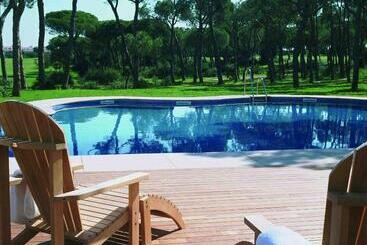 هتل Nuevo Portil Golf