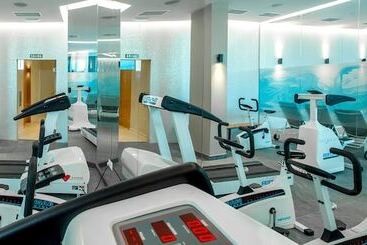 Отель Rh Vinaros Playa & Spa 4* Sup