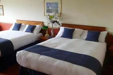 London Beach Country Hotel & Golf Club