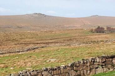 Casa Rural Dartmoor Barn On North Hessary Tor