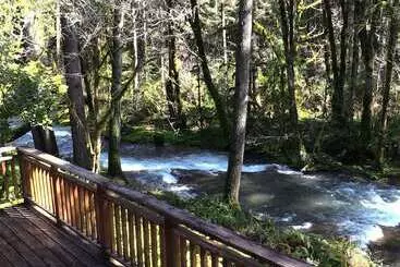 Mökkimajoitus The Wayfarer Resort