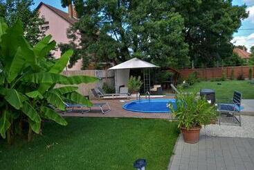 Aamiaismajoitus (B&B) Bokor Vendégház