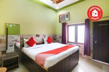 Hotell Oyo 71188 Sawan