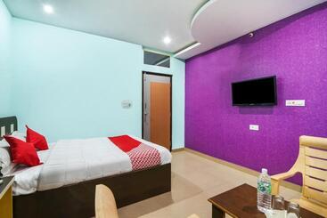 Hotelli O Sri Sai Residency