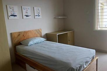 Hotell Oyo Life 3093 Kost Bale Teduh