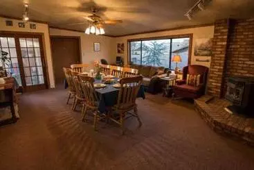 Canyon Colors Bed And Breakfast