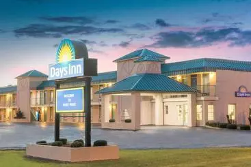 ホテル Days Inn By Wyndham West Point