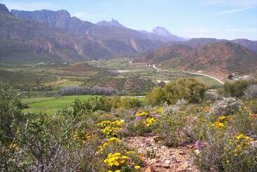 فندق The Country Garden