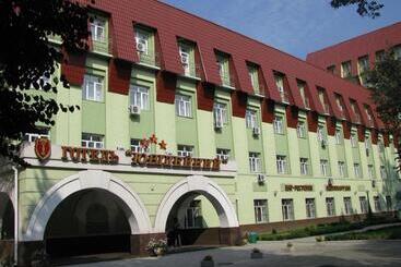 ホテル Yubileinaia