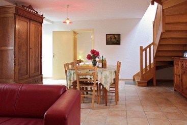 Kır Evi Rhodogites Du Goëlo Rhododendron