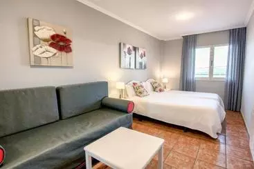 דירות לתיירים La Coteruca Beach