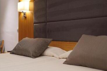 בית מלון כפרי Artmadams