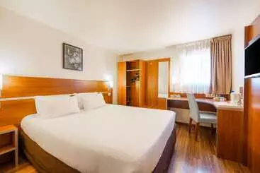 Comfort Hotel Aeroport Lyon St Exupery