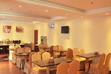 Otel Greentree Inn Zhenjiang Babaiban Express