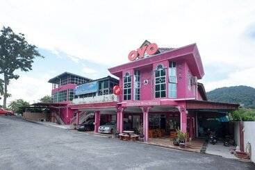 فندق Oyo 89984 Noris Wang Homestay