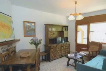 Apartamentos Espot 1300