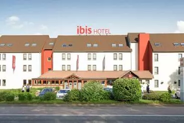 هتل Ibis Charleroi Airport Brussels South