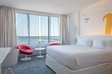 ホテル Nhow Marseille