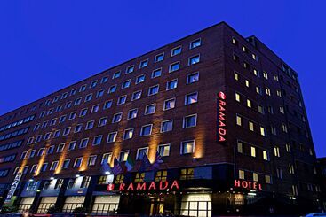 هتل Ramada By Wyndham Naples