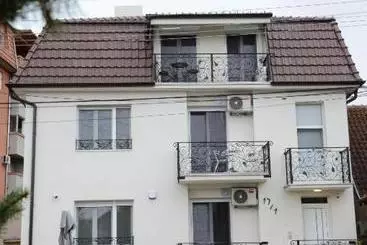 Lux Apartmani Vesna 2