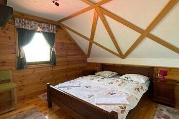 Hotelli Eco Village Highlander