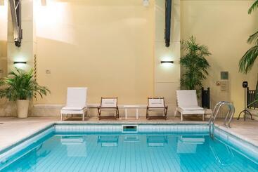 هتل Loi Suites Recoleta