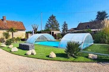 펜션 Gîte Atypique 2 à 8 Personnes Avec Piscine Jacuzzi Proche Châteaux De La Loire