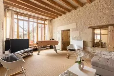 Pensiune Gîte Atypique 2 à 8 Personnes Avec Piscine Jacuzzi Proche Châteaux De La Loire