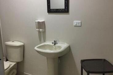 Szálloda Tababela Airport B&b