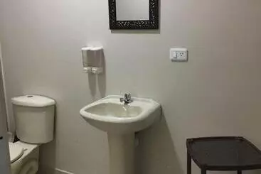 Hotel Tababela Airport B&b
