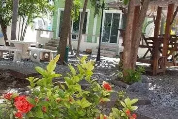 Hotel Charlie S Bungalow