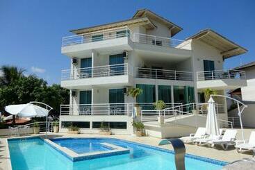 펜션 Camboinhas Beach Pousada