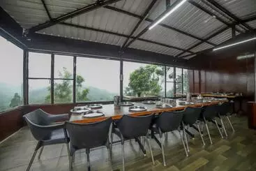 Peri Resorts