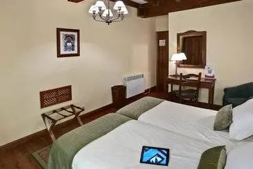 Hotel Airas Nunes By Pousadas De Compostela