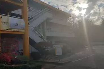 호텔 Premiere Classe Besancon  Ecole Valentin