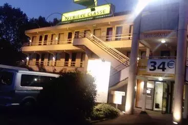 هتل Premiere Classe Perigueux  Boulazac